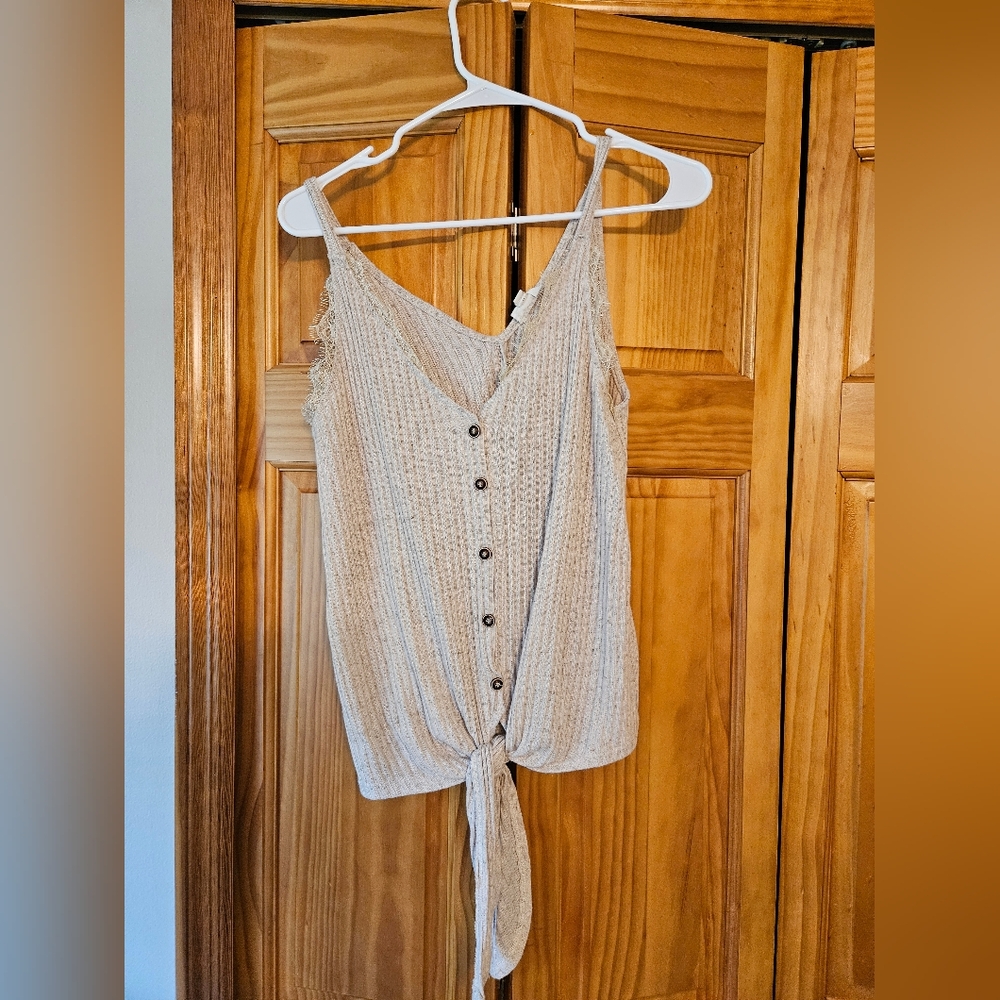 Knit tank with buttons, tie and lace detail Size Large